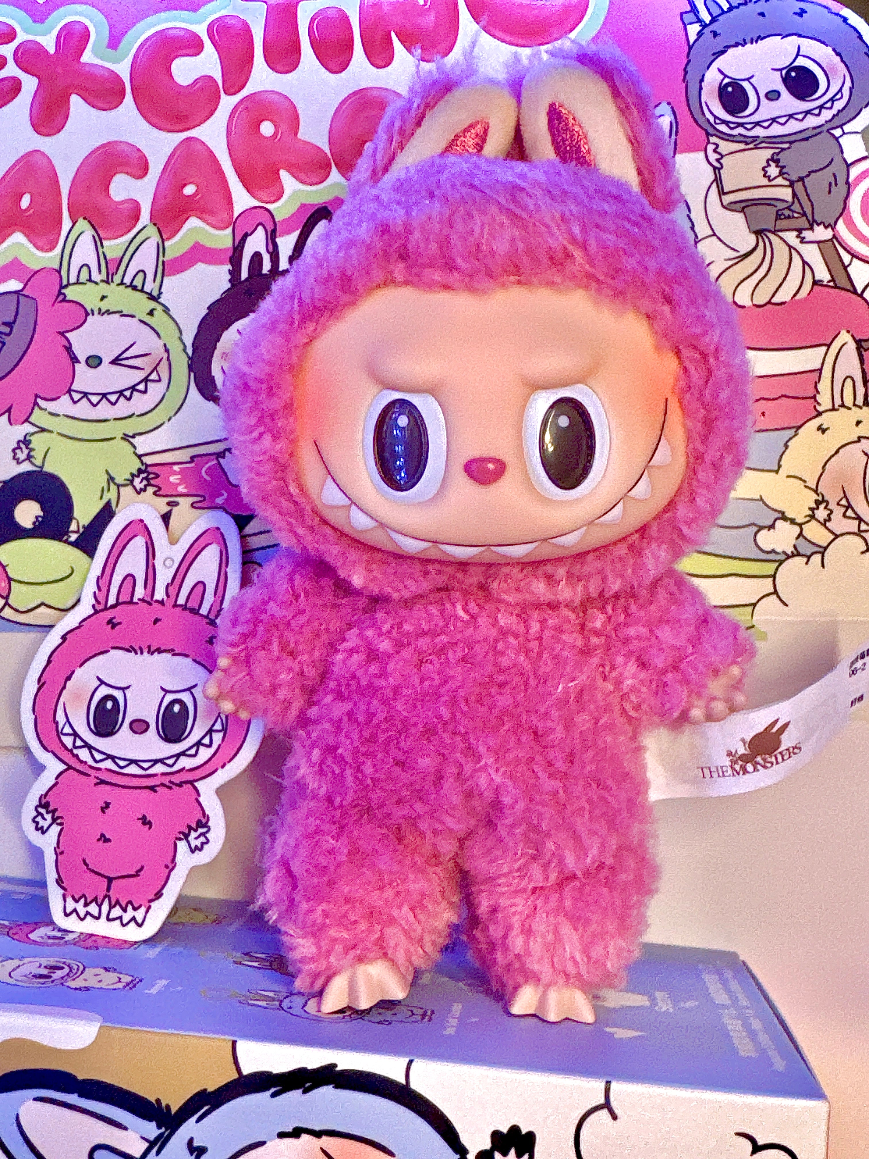 Labubu the monsters exciting macaron "lychee berry"